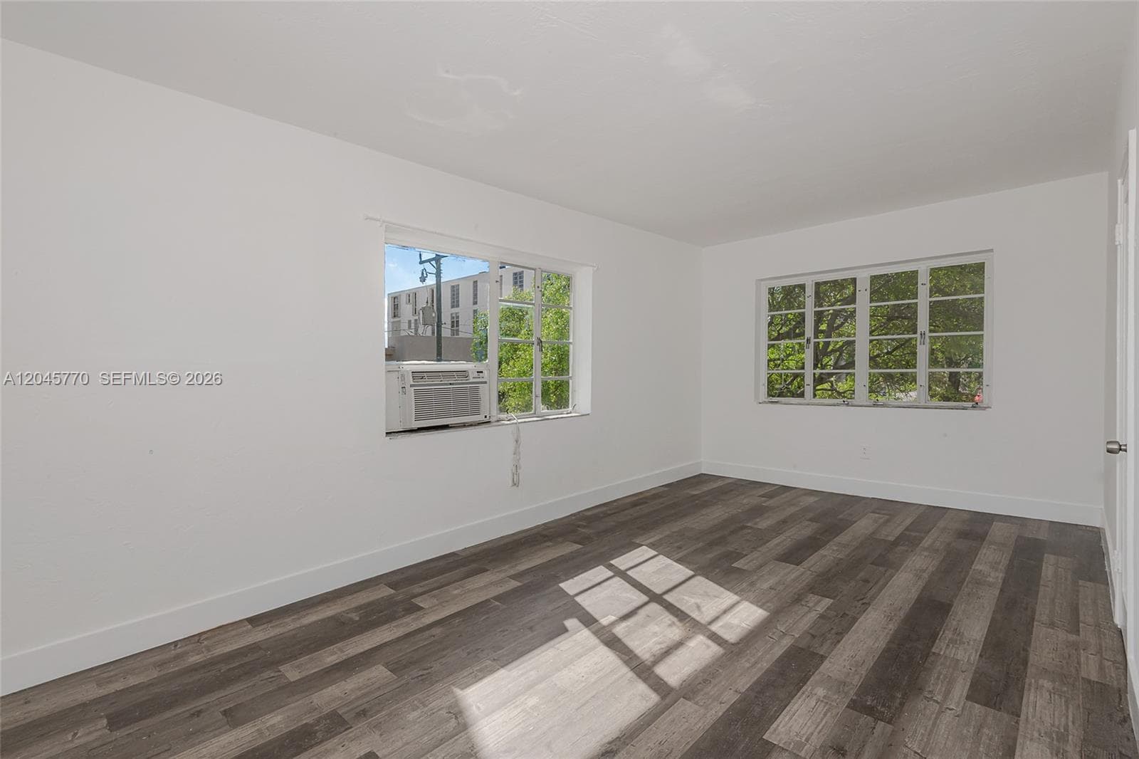 8340 Crespi Blvd # 20, Miami Beach FL 33141