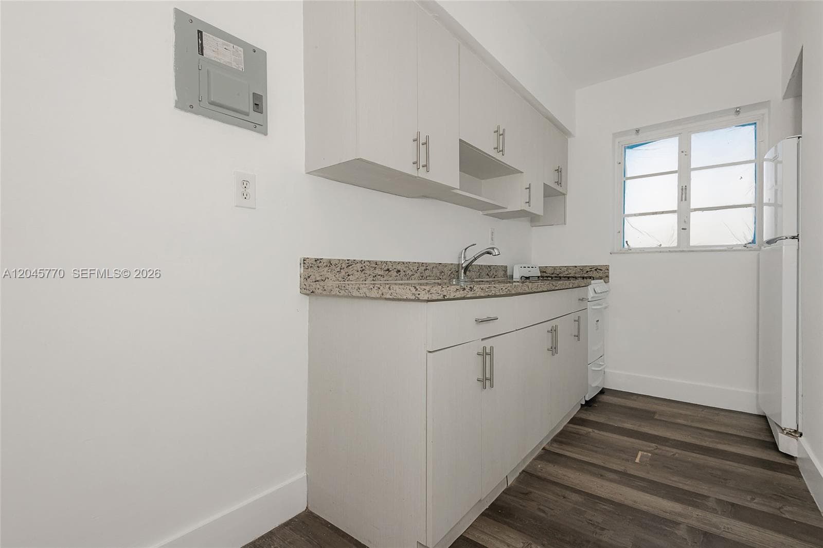 8340 Crespi Blvd # 20, Miami Beach FL 33141