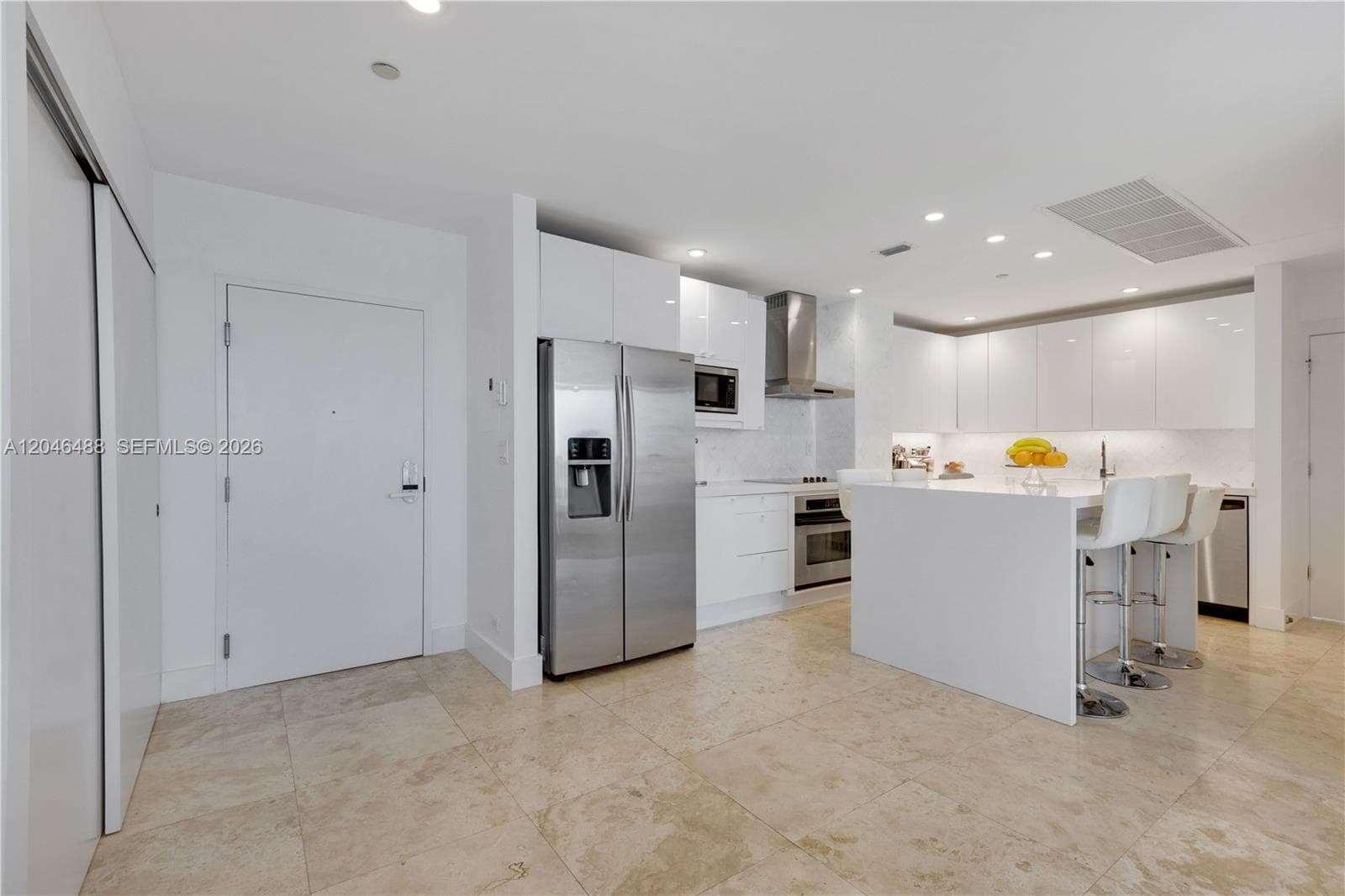 2301 Collins Ave, Miami Beach FL 33139