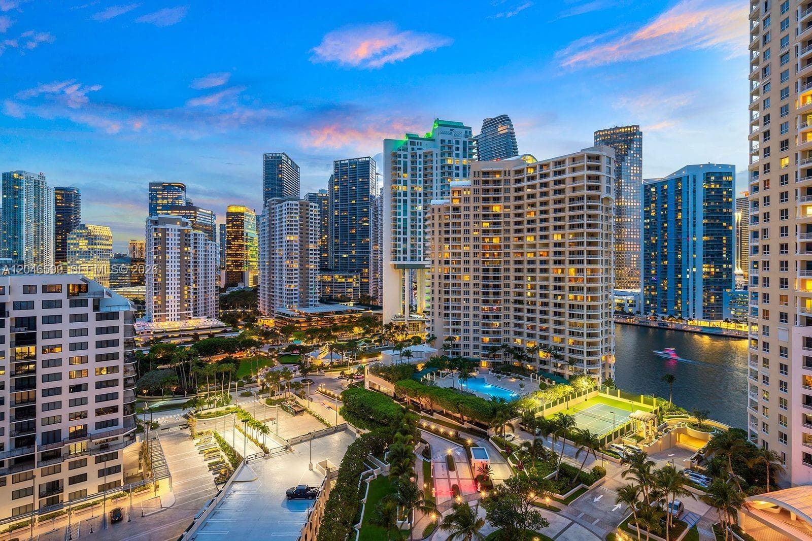 808 Brickell Key Dr # 1808, Miami FL 33131