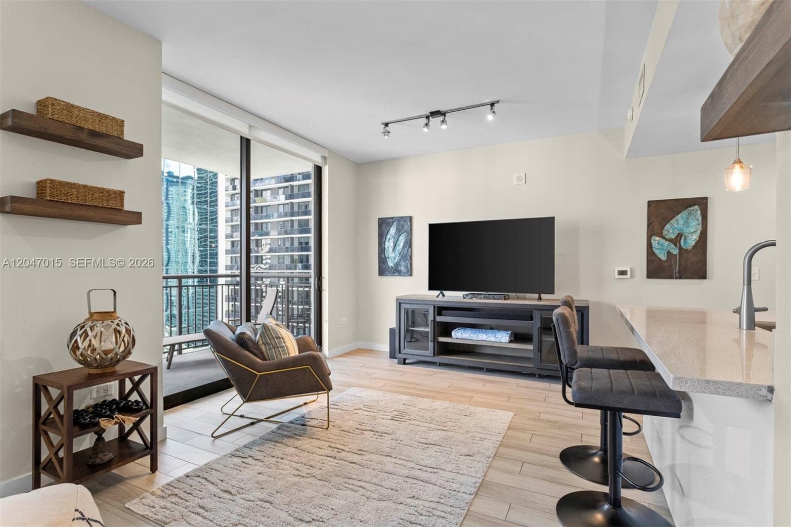 999 SW 1st Ave # 2015, Miami FL 33130