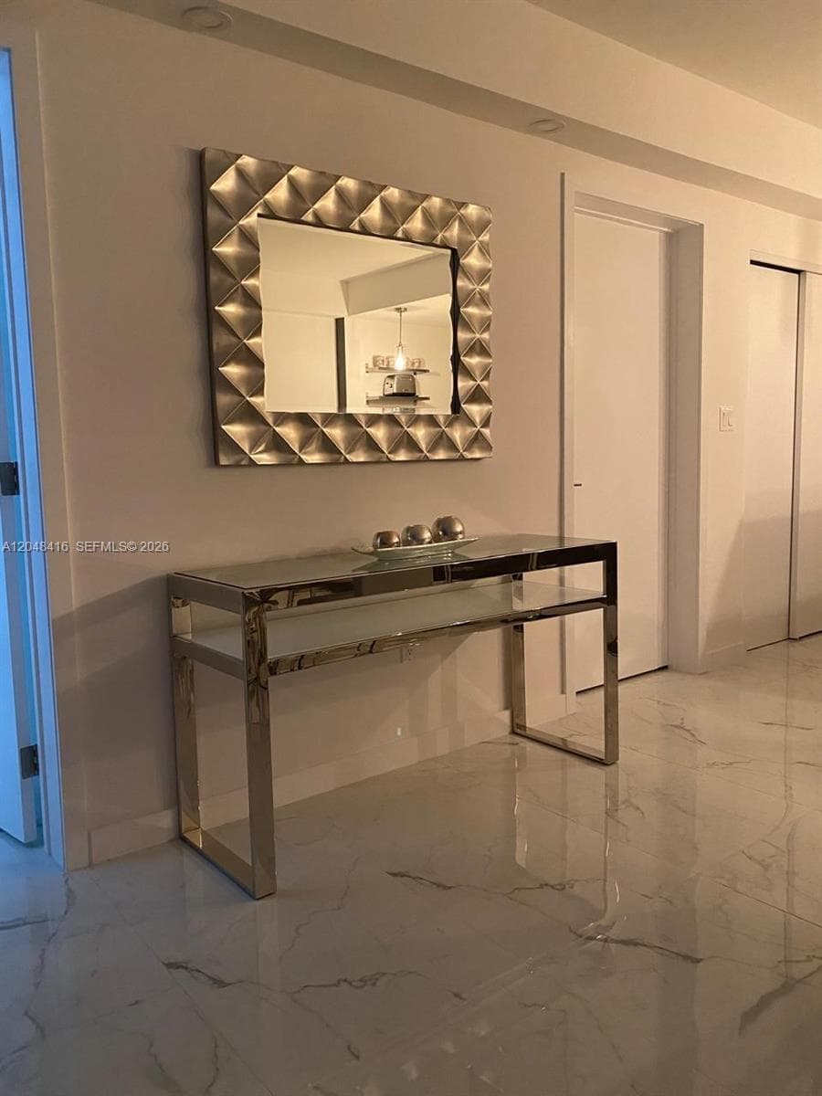 5601 Collins Ave # 722, Miami Beach FL 33140