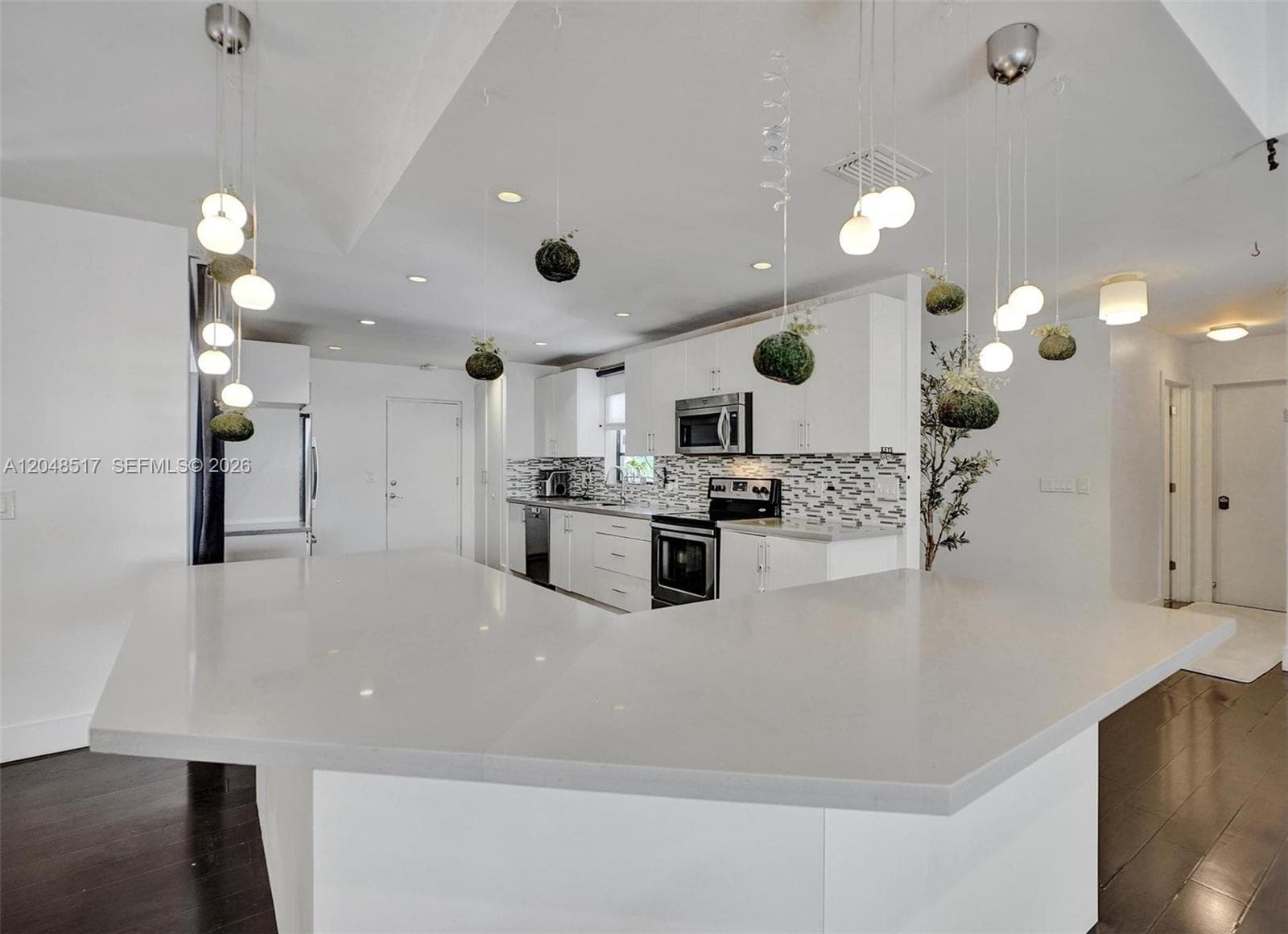 20475 NE 10th Place, Miami FL 33179