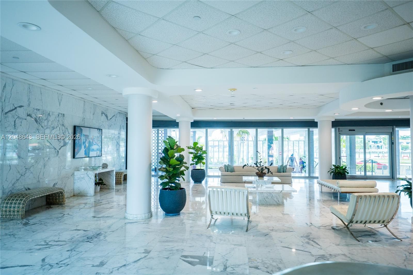 5055 Collins Ave # 14H, Miami Beach FL 33140