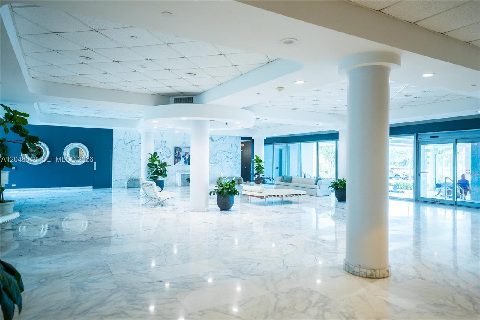 5055 Collins Ave # 14H, Miami Beach FL 33140
