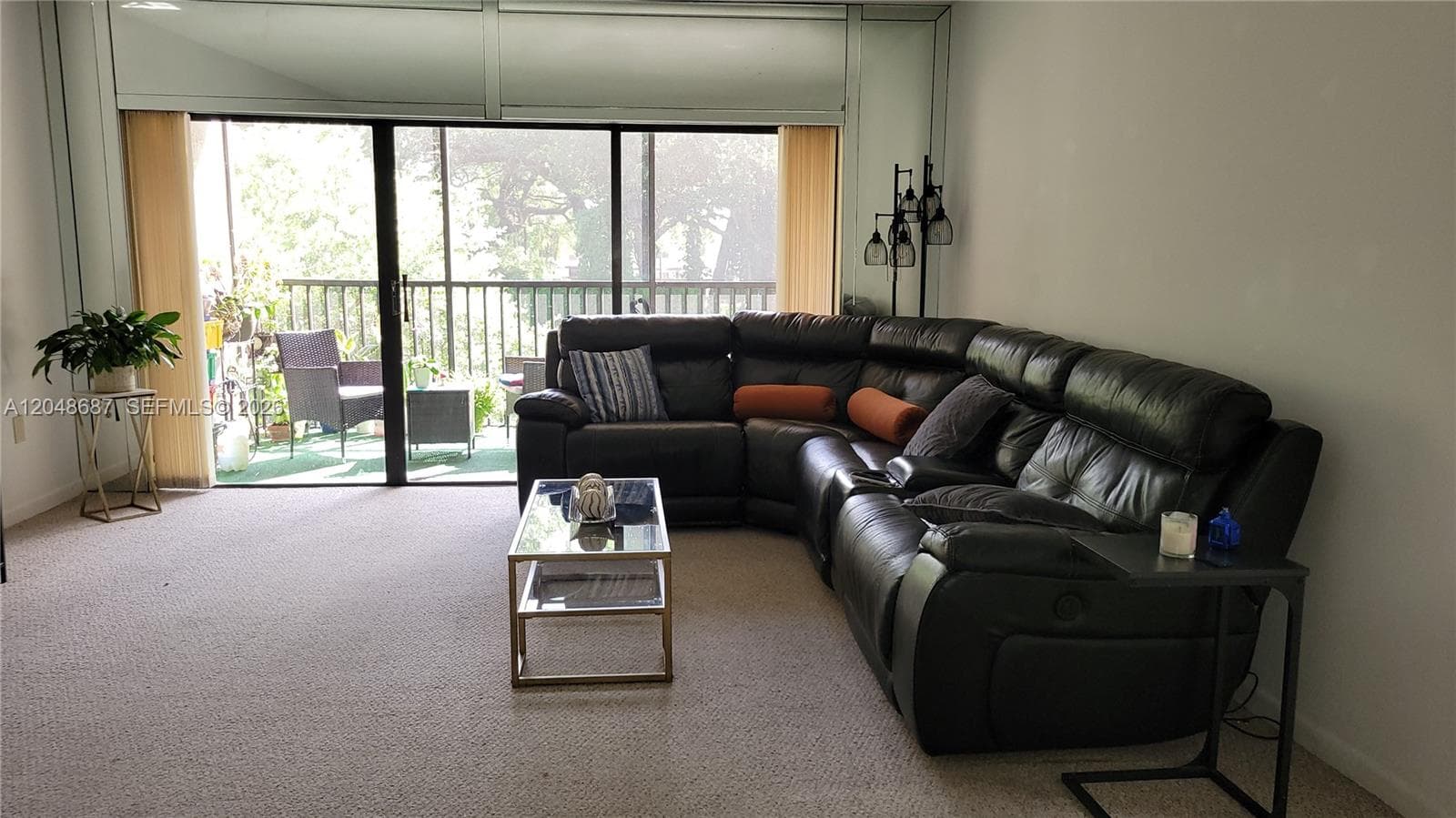 461 Ives Dairy Rd # 2, Miami FL 33179