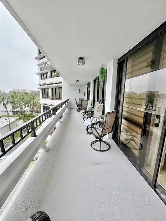 13953 Kendale Lakes Cir # 410B, Miami FL 33183
