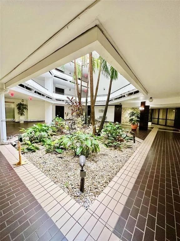 13953 Kendale Lakes Cir # 410B, Miami FL 33183