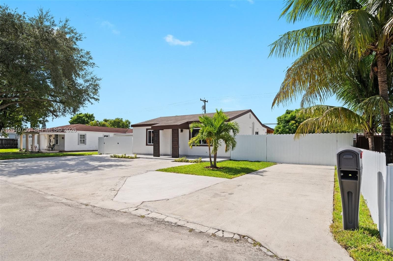 1720 SW 67th St, Miami FL 33155