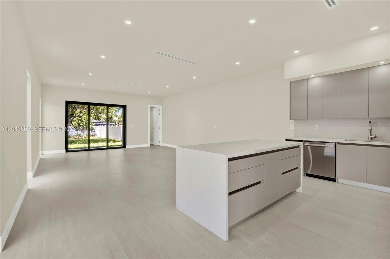 2889 SW 35 Ave # 2887, Miami FL 33133