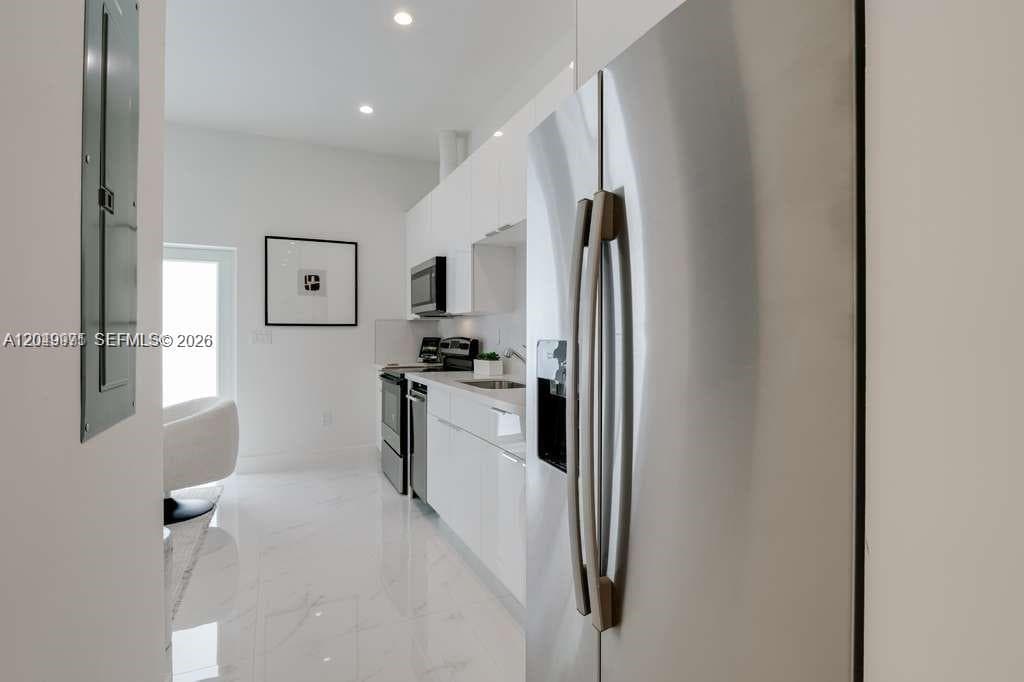 2936 NW 27th St # 2936, Miami FL 33142