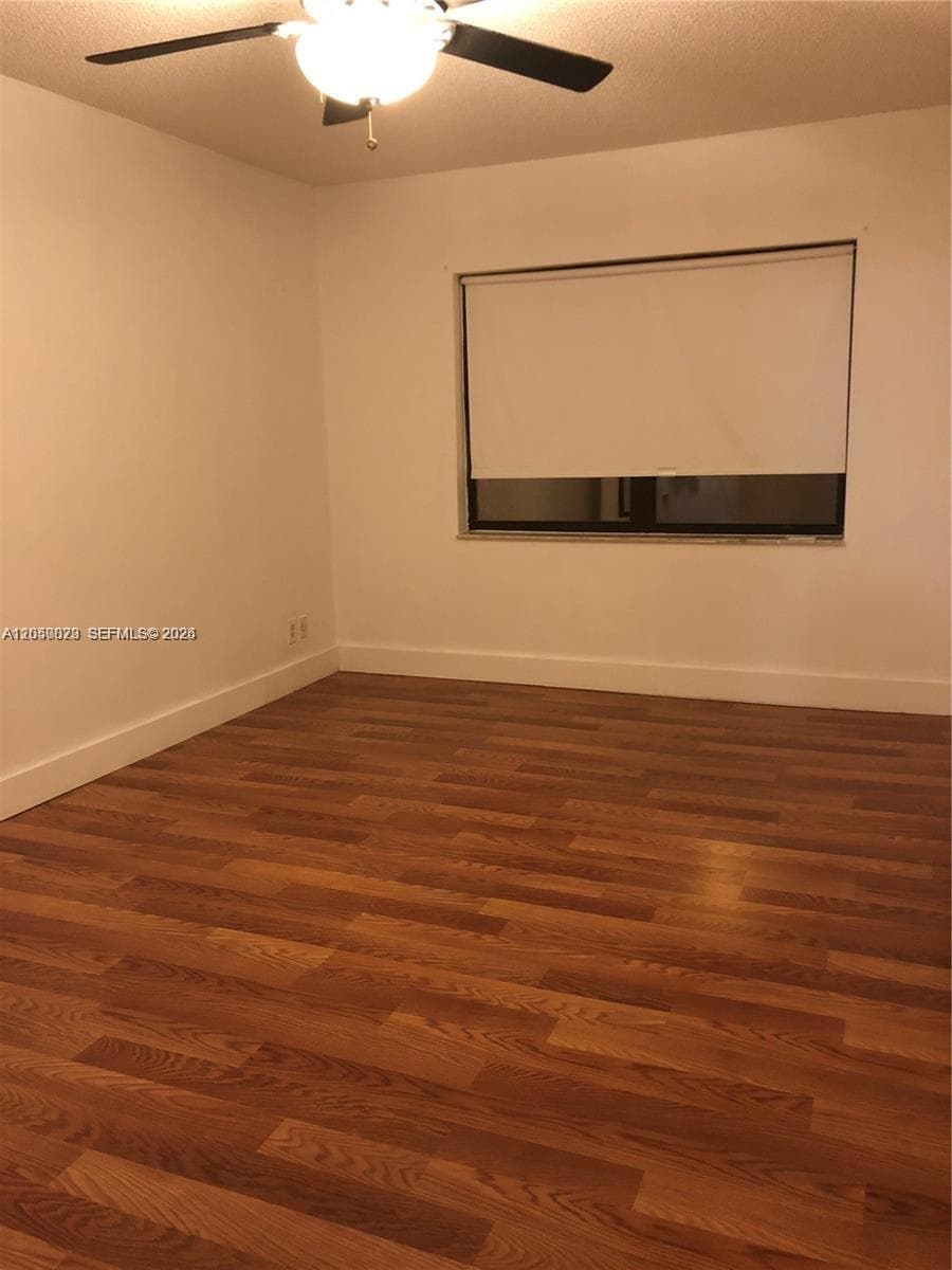 8290 Lake Dr # 349, Doral FL 33166
