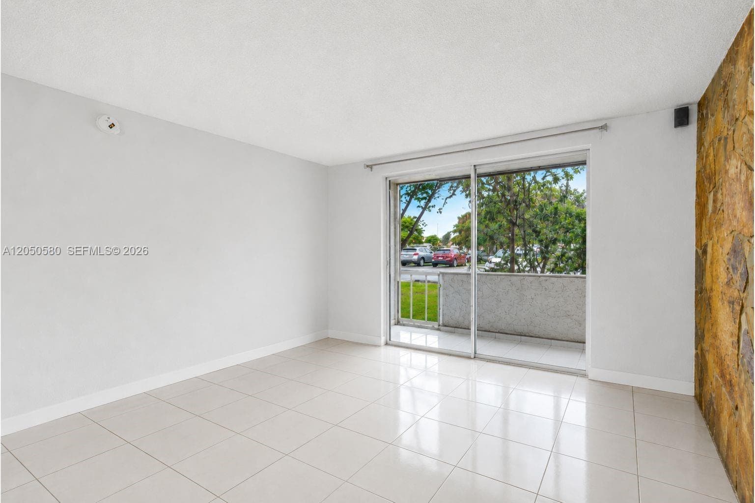 8501 NW 8th St # 105, Miami FL 33126