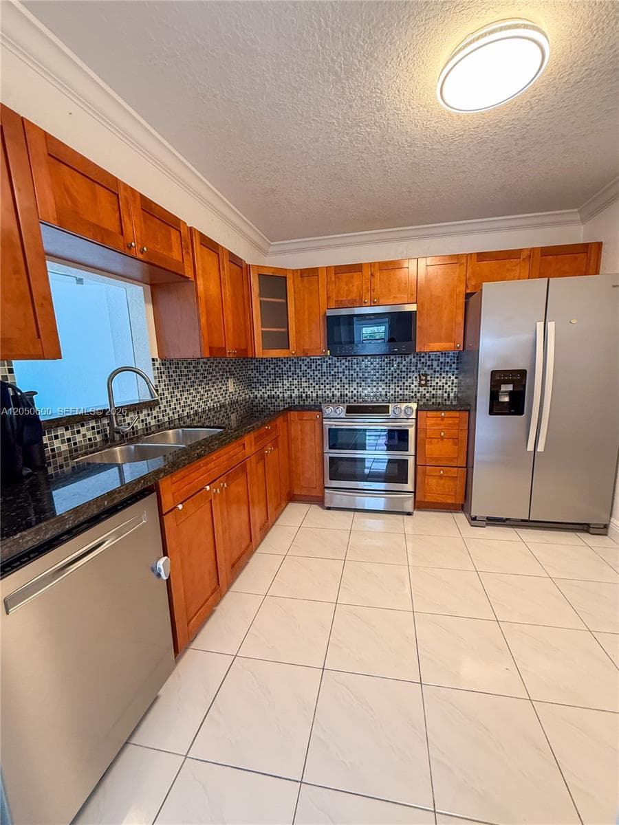 130 S Shore Dr # 3C, Miami Beach FL 33141