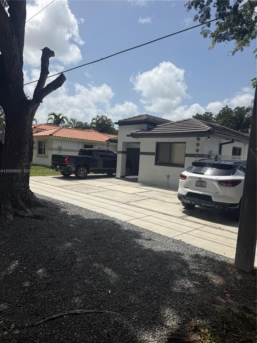 14480 SW 112th St, Miami FL 33186