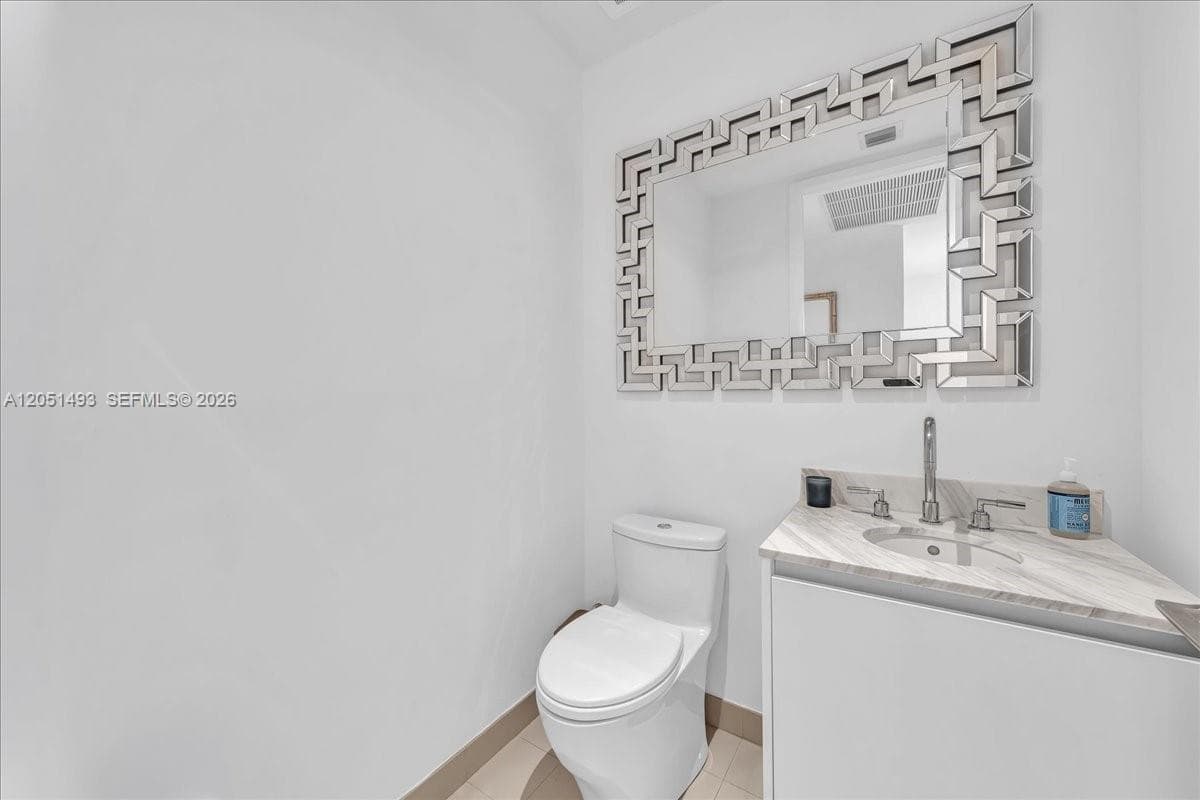 2831 S Bayshore Dr # 501, Miami FL 33133