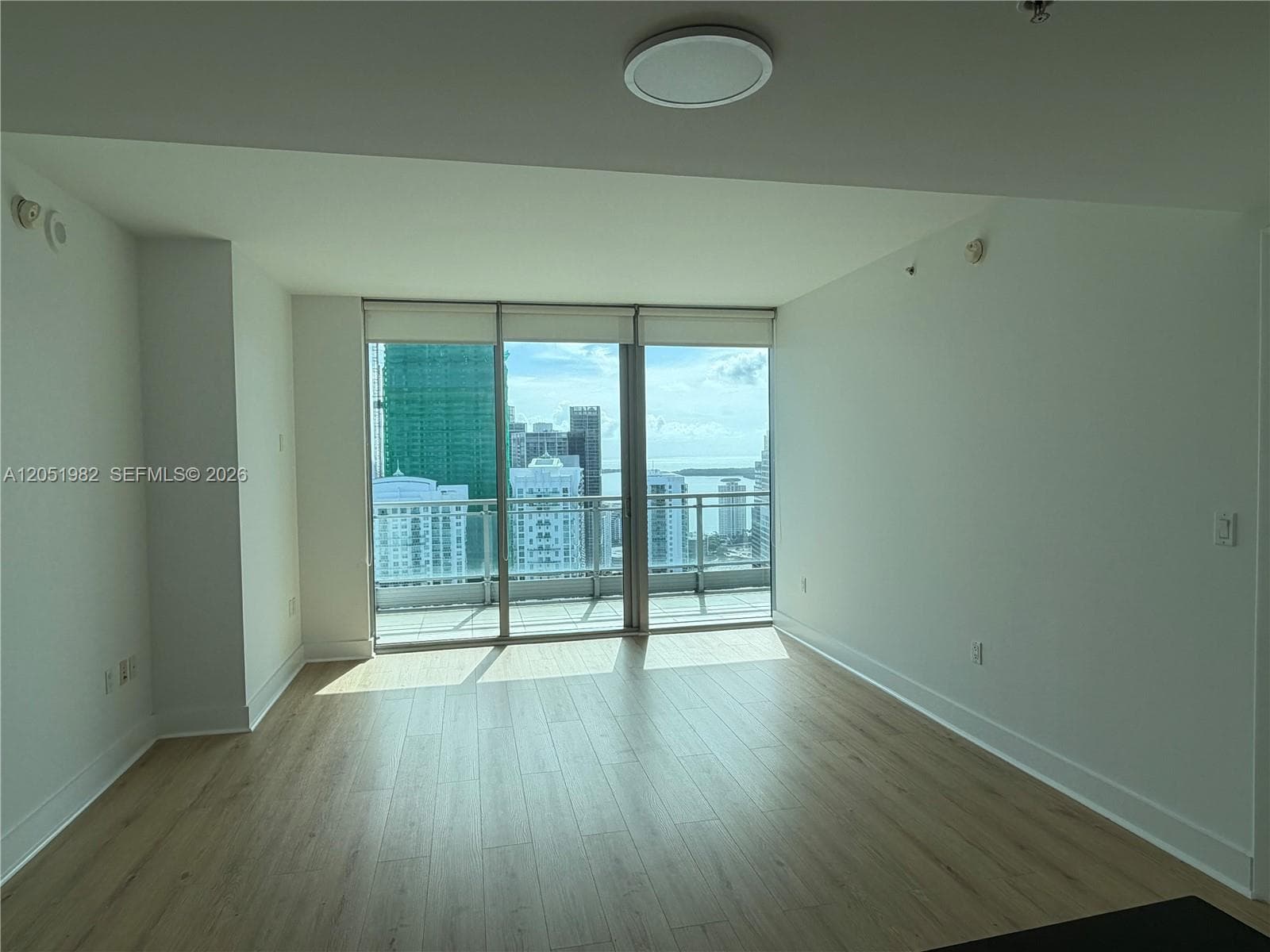 92 SW 3rd St # 5012, Miami FL 33130