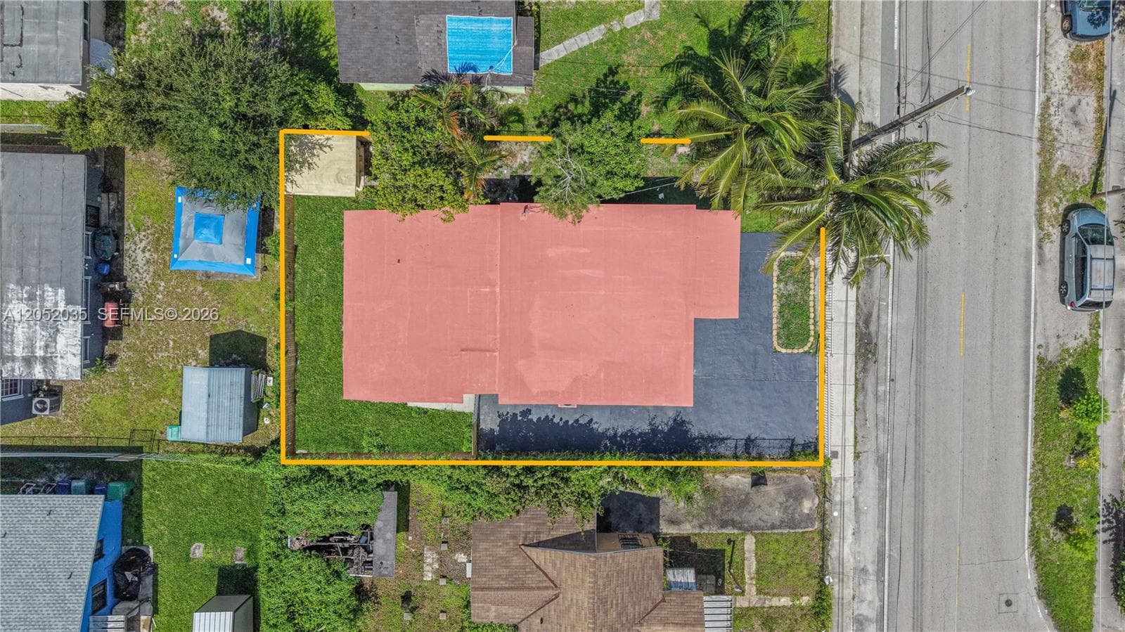 2002 NW 87th St, Miami FL 33147