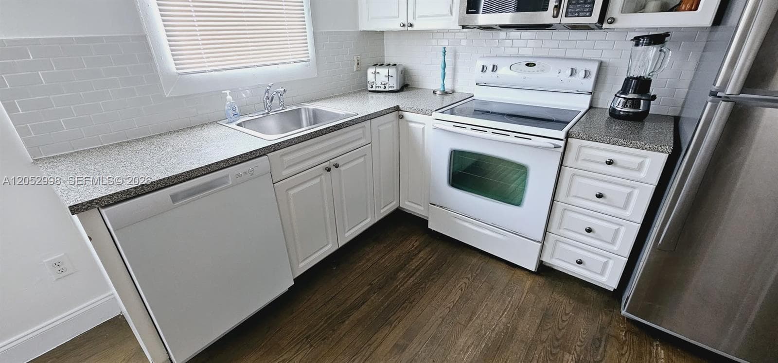 842 Meridian Ave # 3D, Miami Beach FL 33139