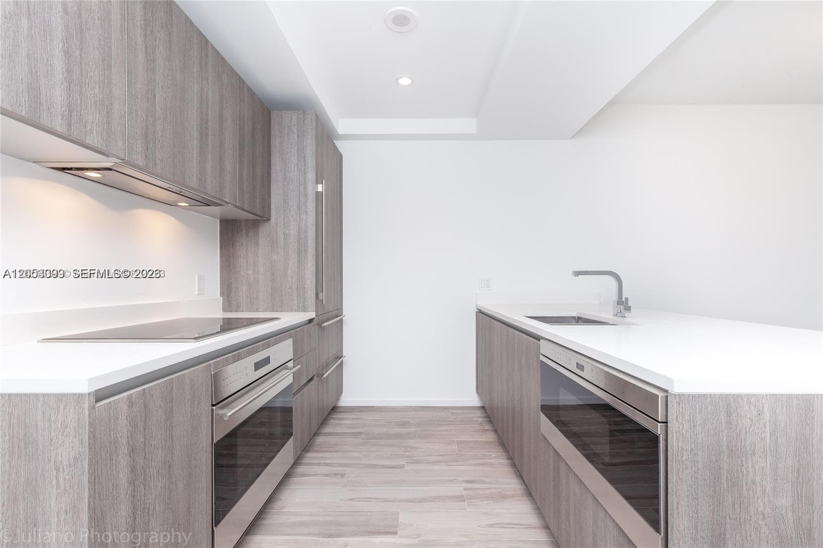 801 S Miami Ave # 3006, Miami FL 33130
