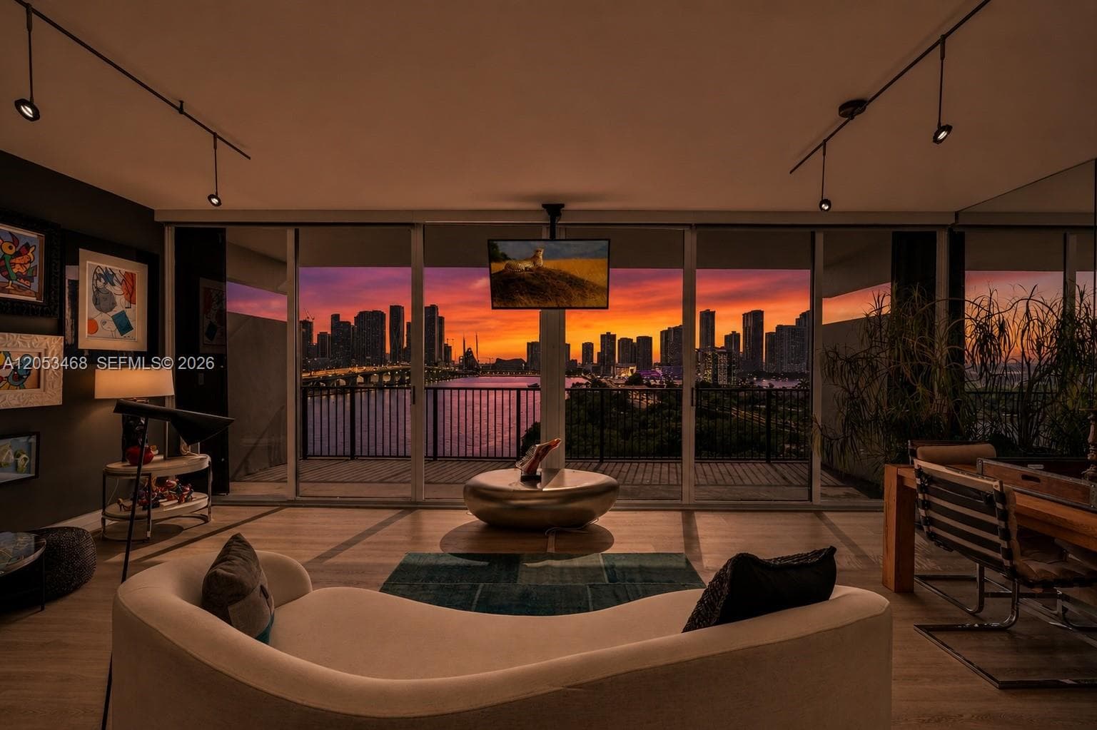 1000 Venetian Way # 810, Miami Beach FL 33139