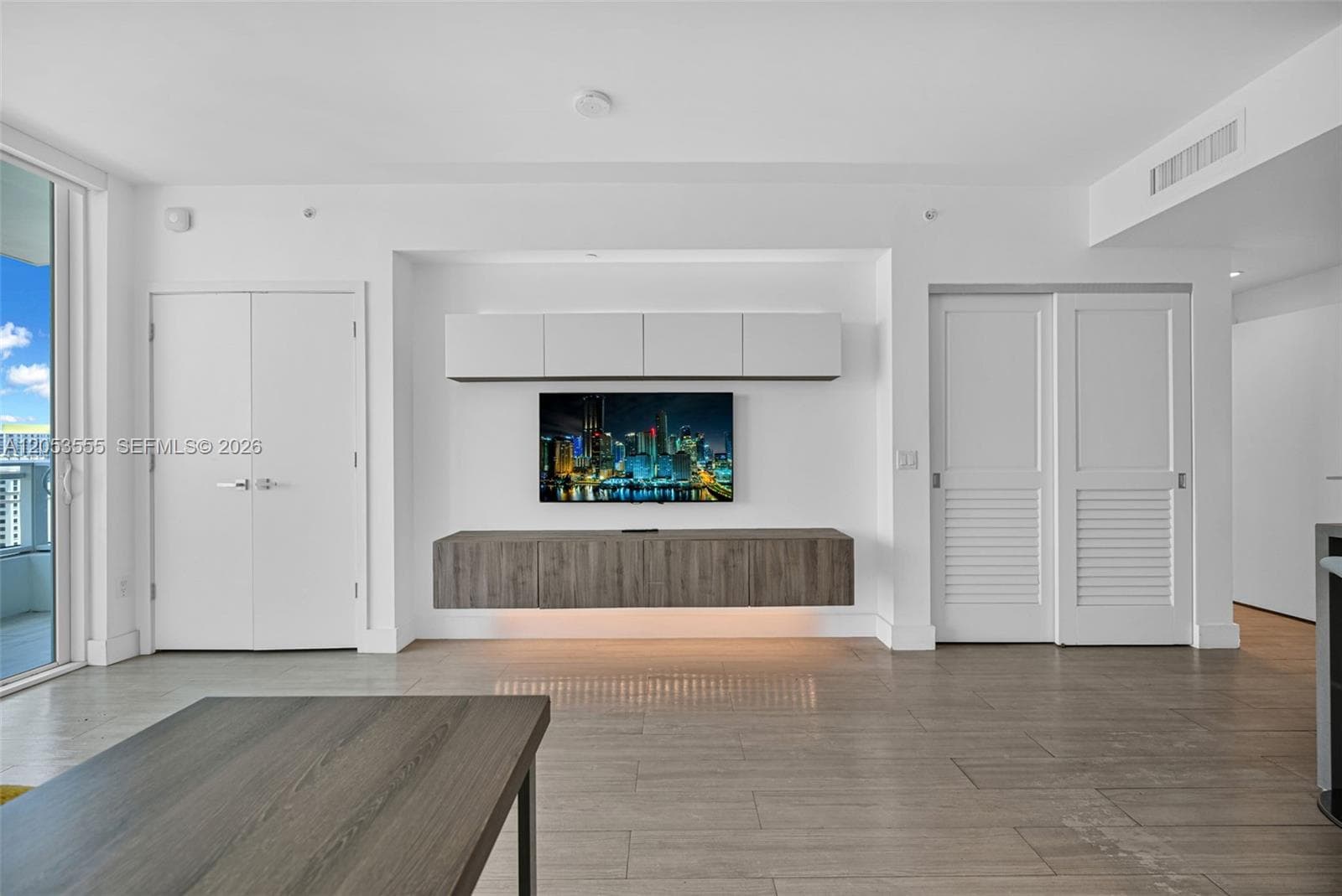 1080 Brickell Ave # 3705, Miami FL 33131