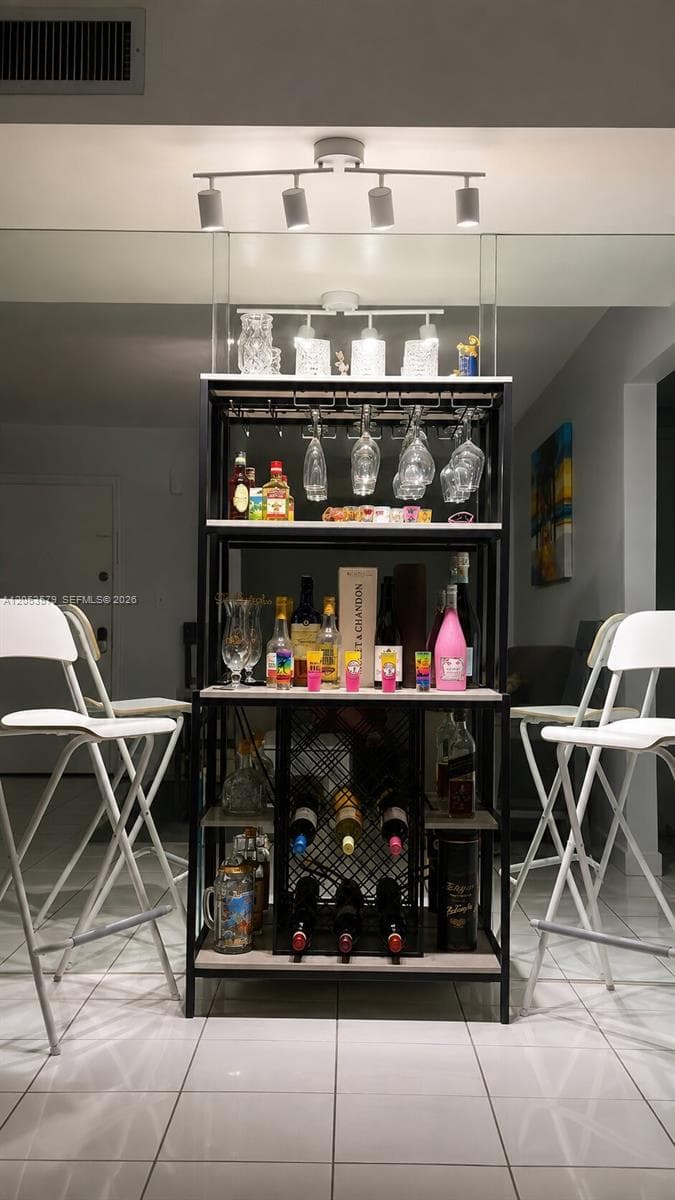 8615 NW 8th St # 414, Miami FL 33126