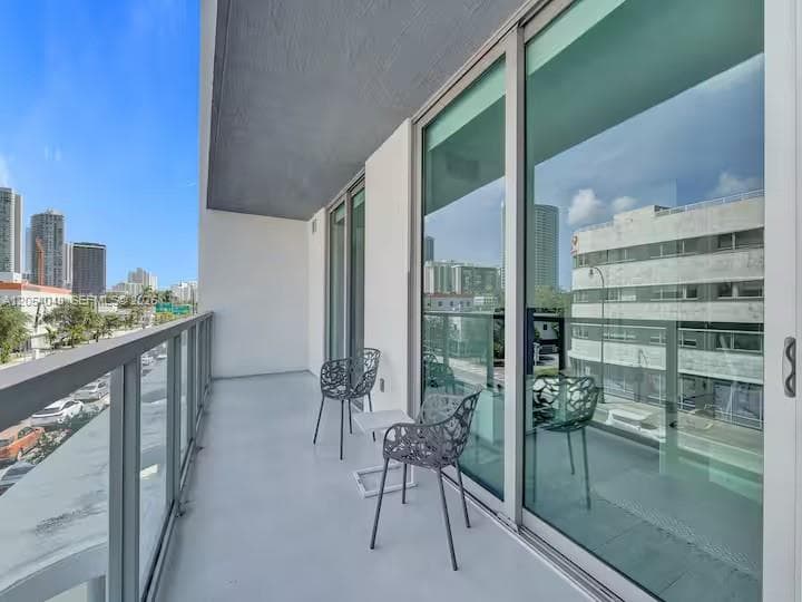 3900 Biscayne Blvd # 216, Miami FL 33137