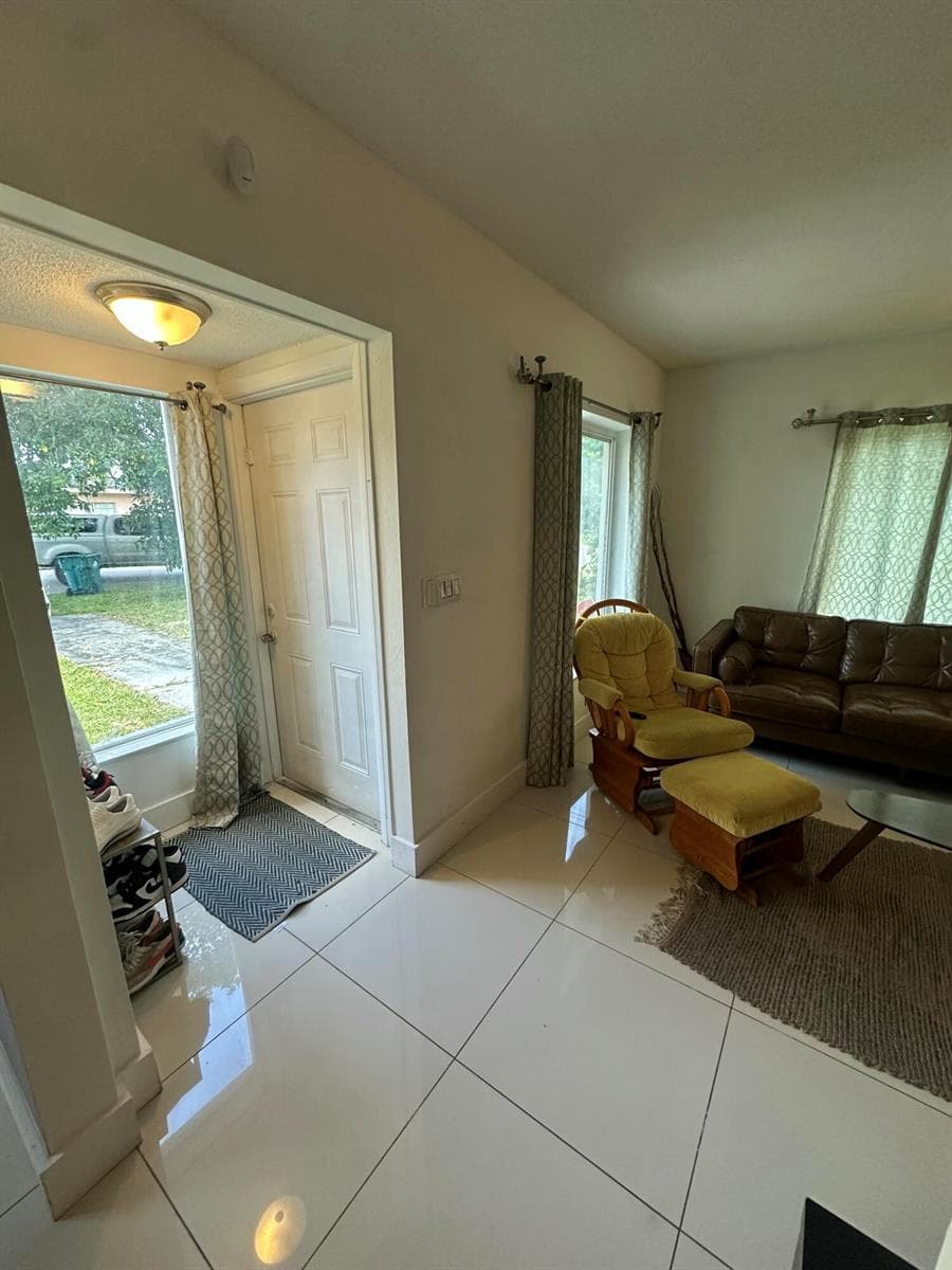11150 Peachtree Drive, Miami FL 33161