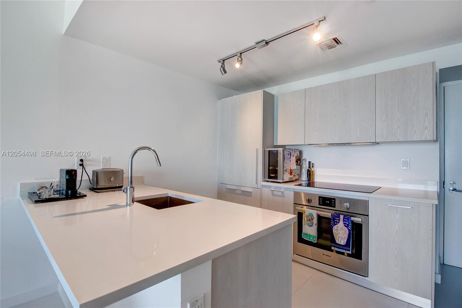 501 NE 31st St # 1502, Miami FL 33137