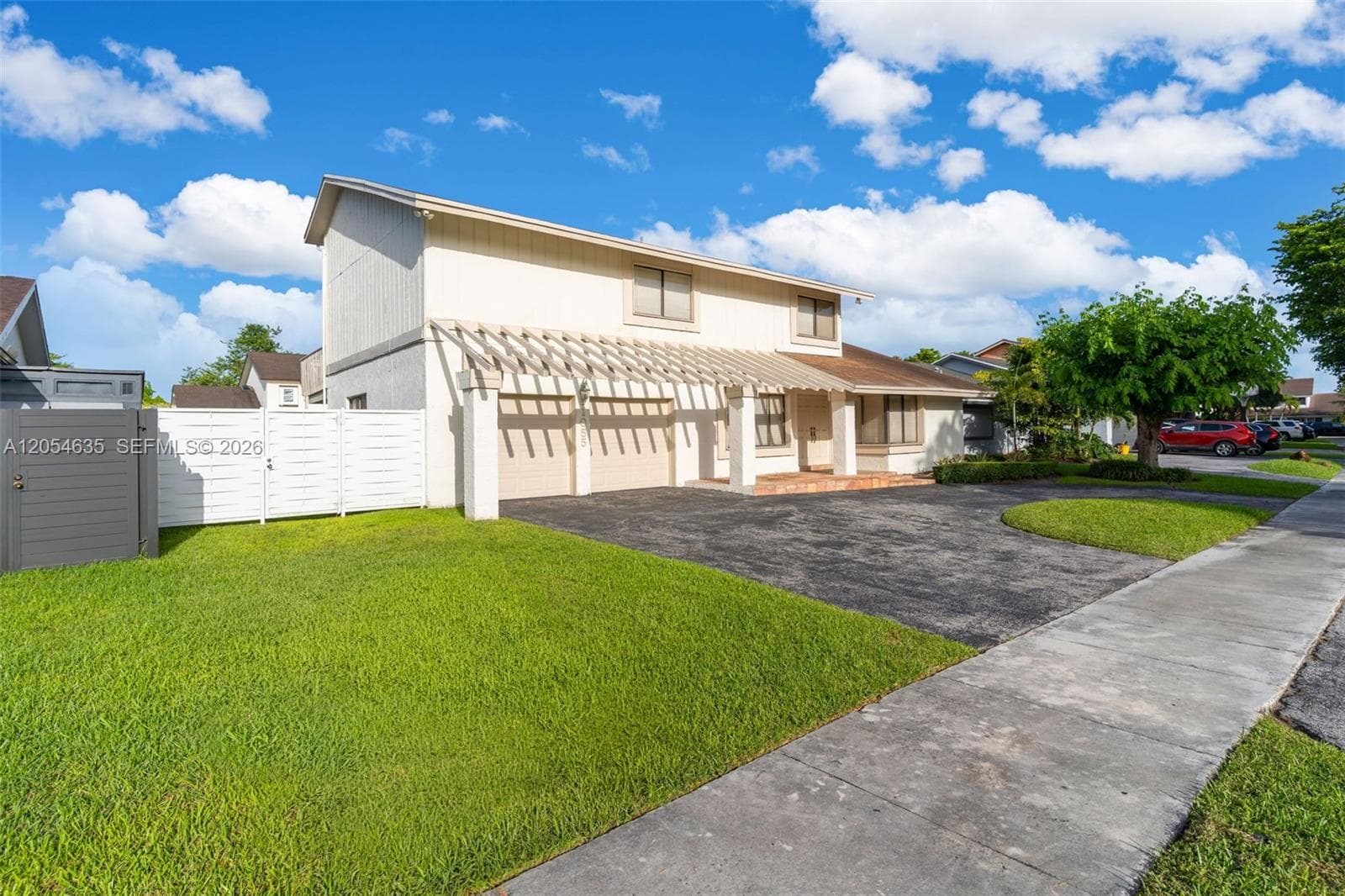 11055 SW 129th Ct, Miami FL 33186