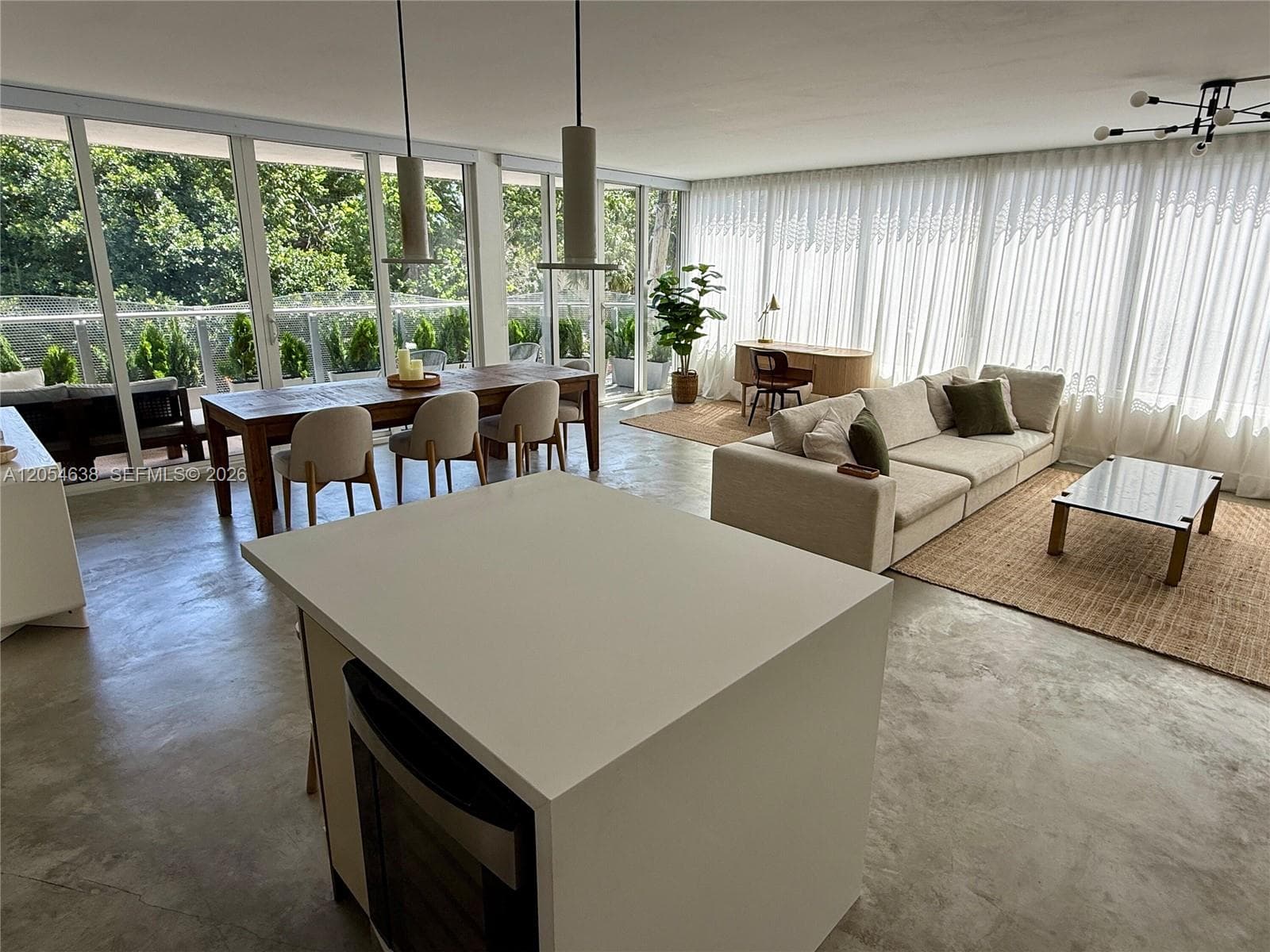 2155 Washington Ct # 210, Miami Beach FL 33139