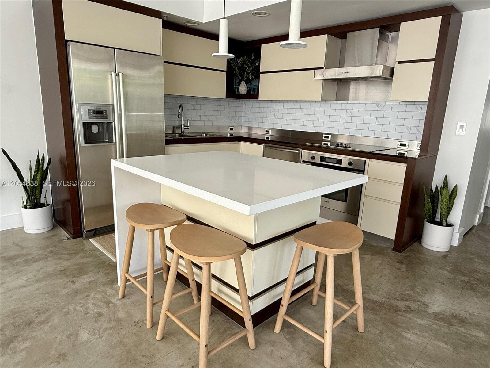 2155 Washington Ct # 210, Miami Beach FL 33139