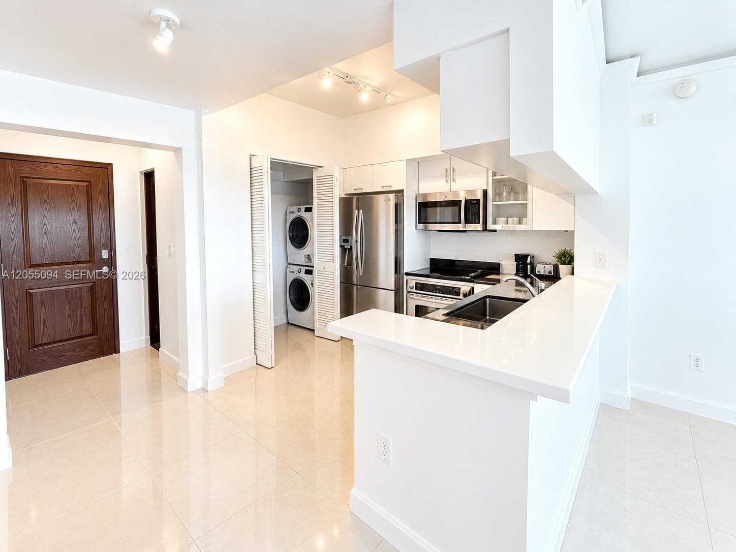 31 SE 5th St # 3712, Miami FL 33131