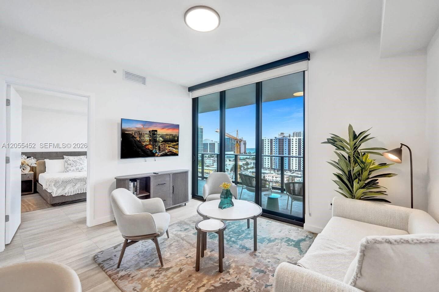 580 72ND # 1004, Miami Beach FL 33141