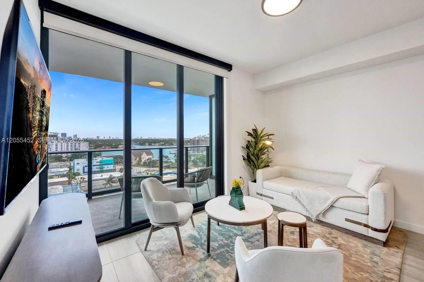 580 72ND # 1004, Miami Beach FL 33141