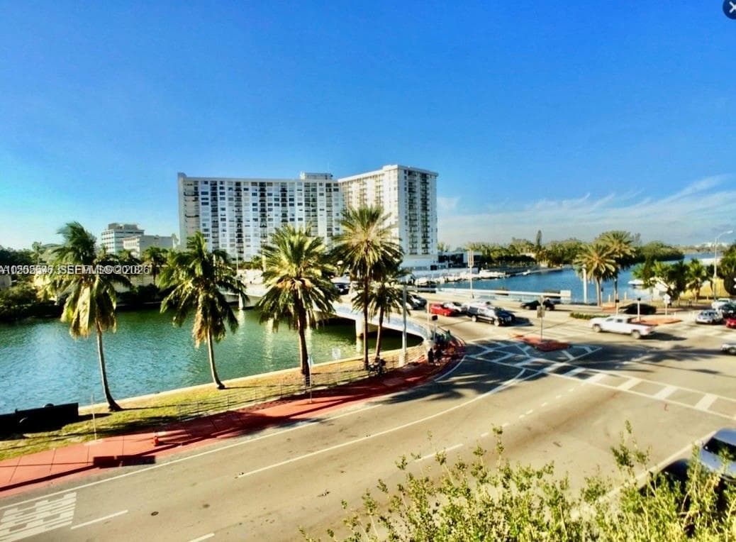 4015 Indian Creek Dr # 307, Miami Beach FL 33140