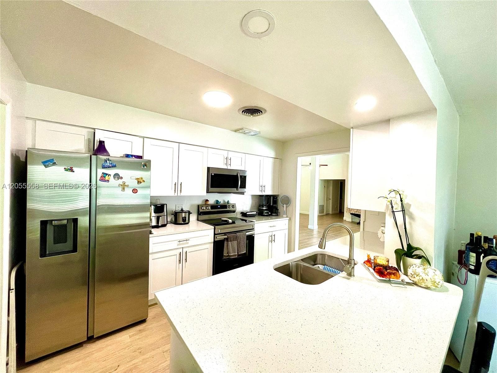 15831 Palmetto Club Dr, Miami FL 33157