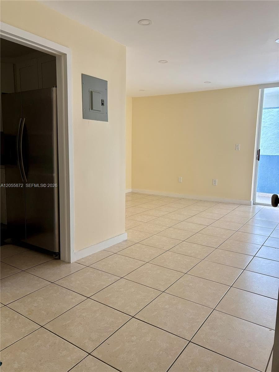5050 NW 7th St # 309, Miami FL 33126