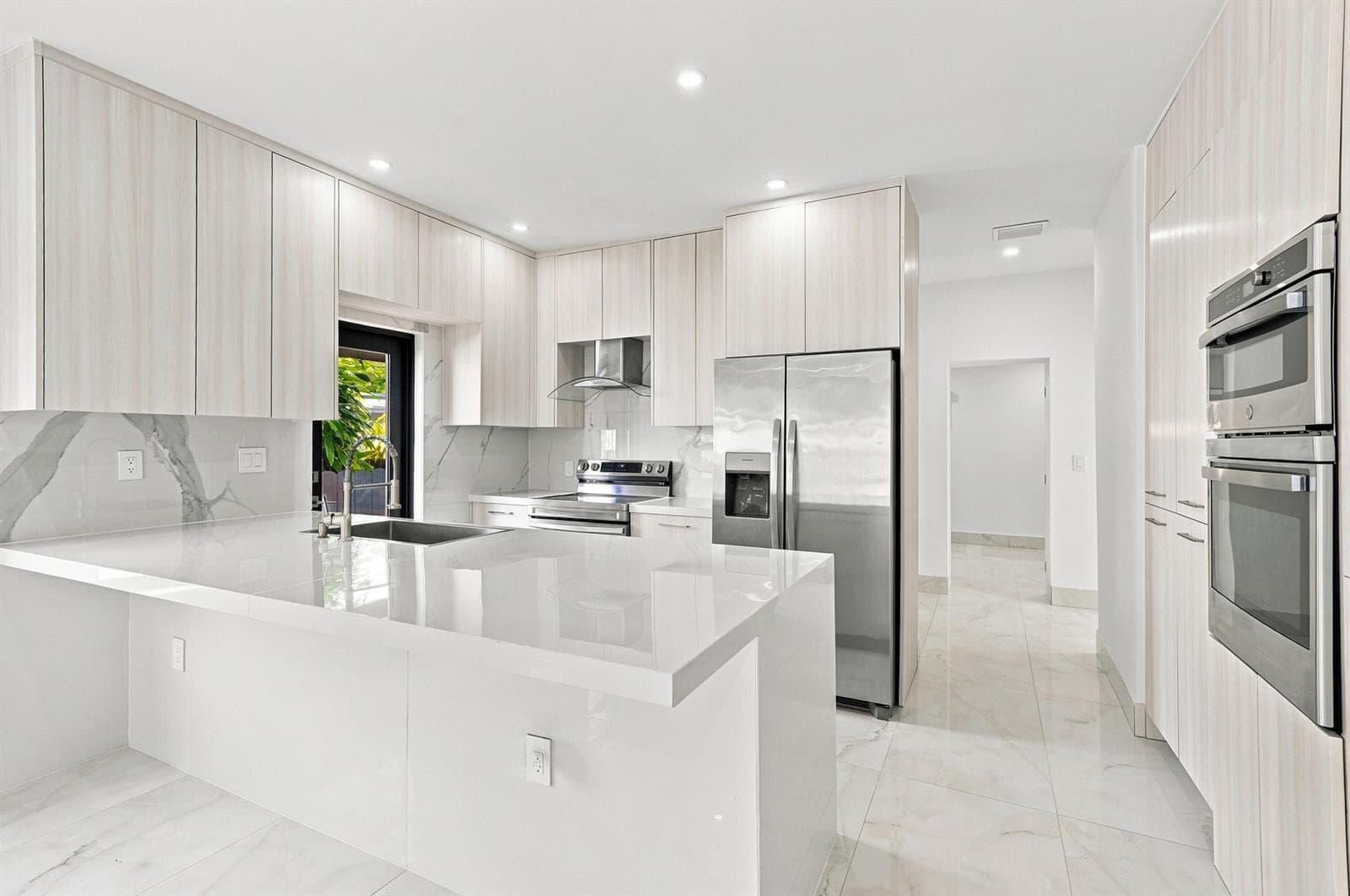 2239 SW 10TH Street, Miami FL 33135