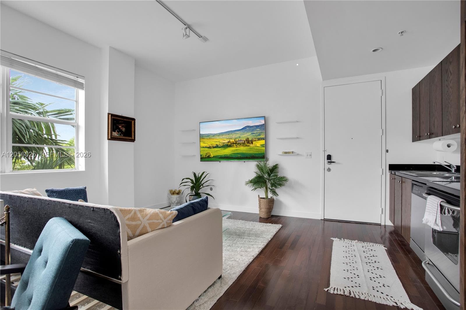 935 Euclid Ave # 8, Miami Beach FL 33139