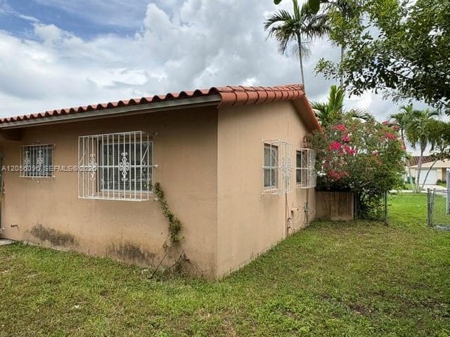 9590 SW 19th St, Miami FL 33165