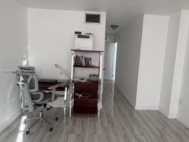 1770 NE 191st St # 1, Miami FL 33179