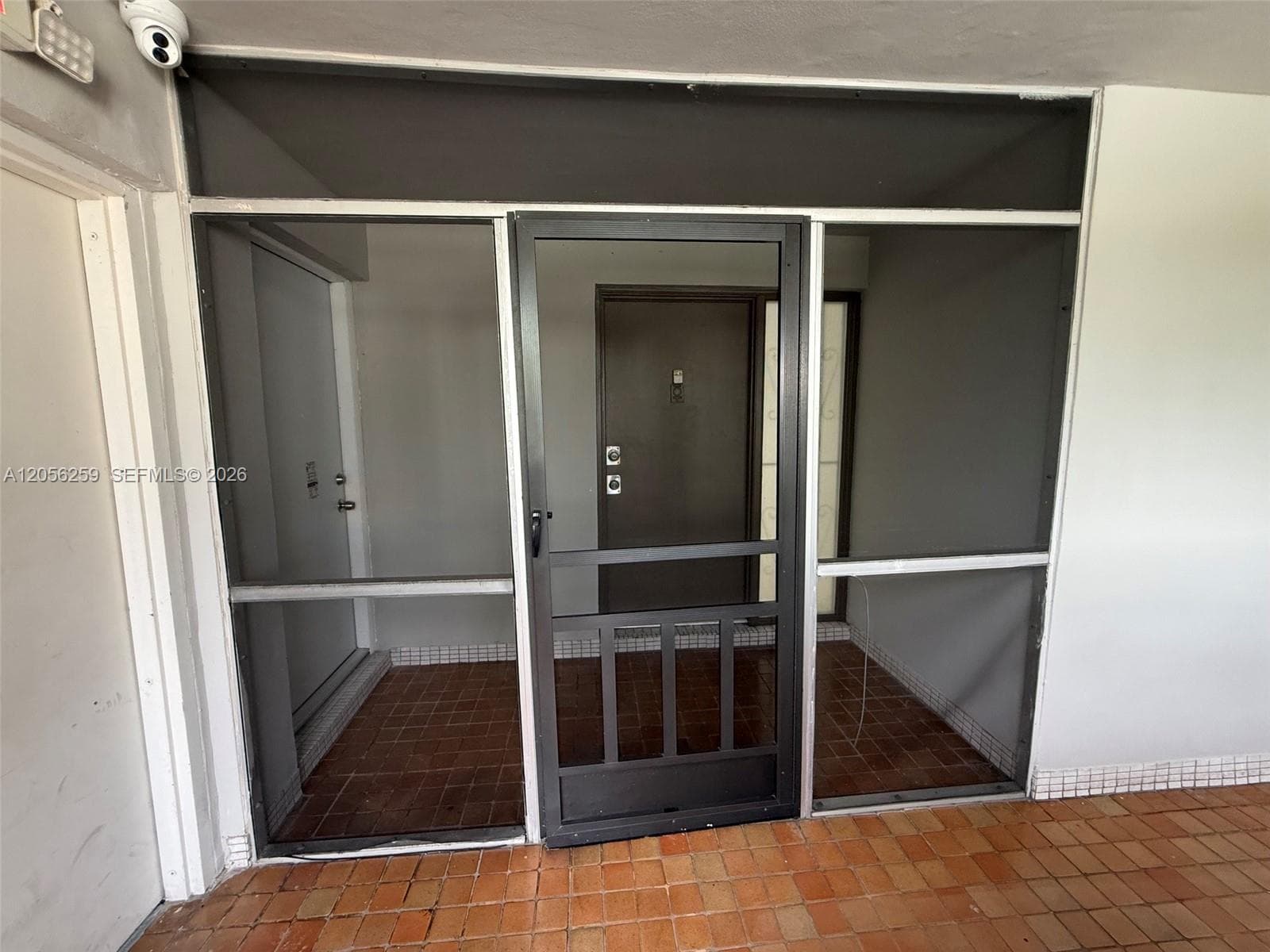 1670 NE 191st St # 3, Miami FL 33179