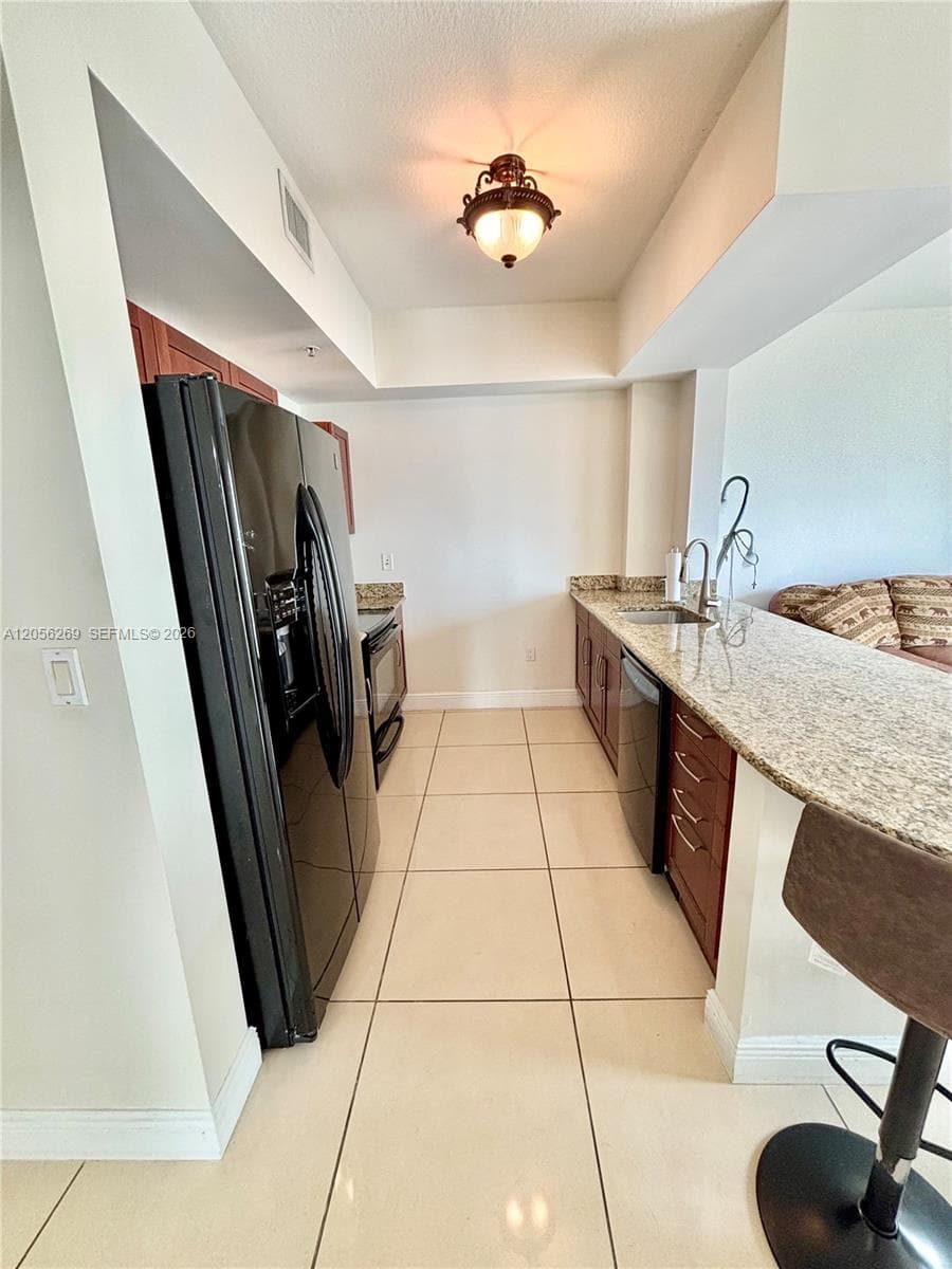 7290 SW 90th St # 606, Miami FL 33156