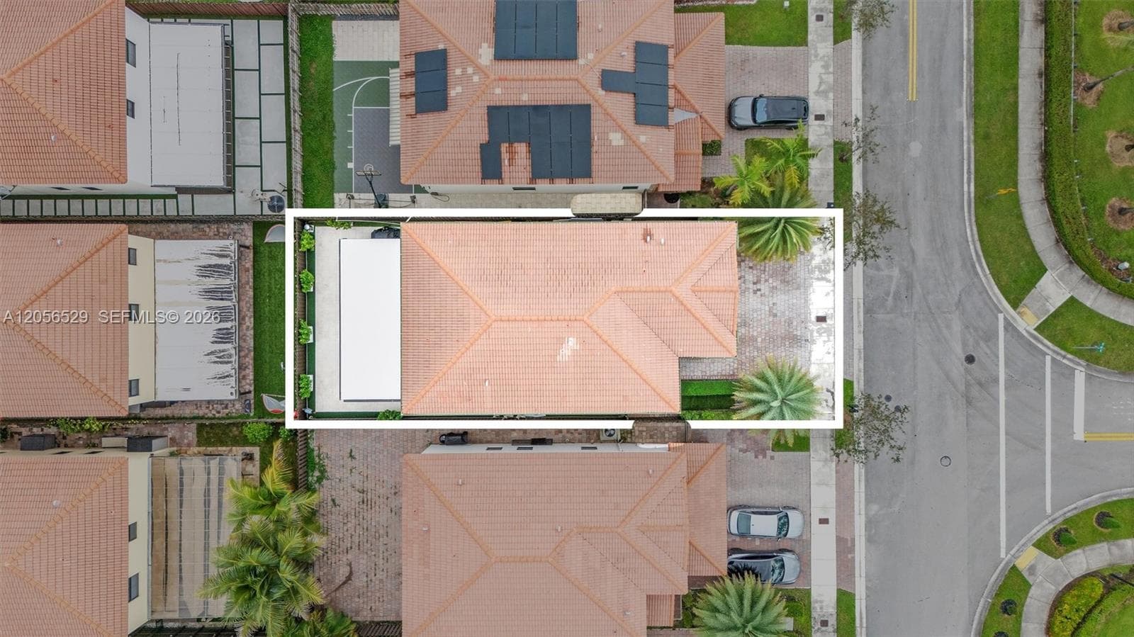 8870 NW 99th Path, Doral FL 33178