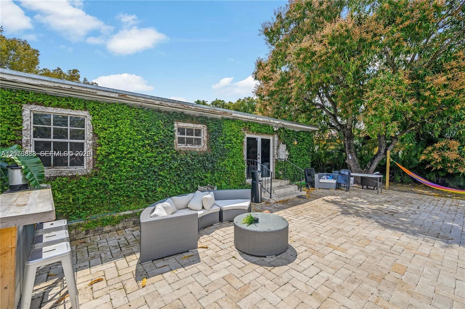 2427 SW 12th St, Miami FL 33135