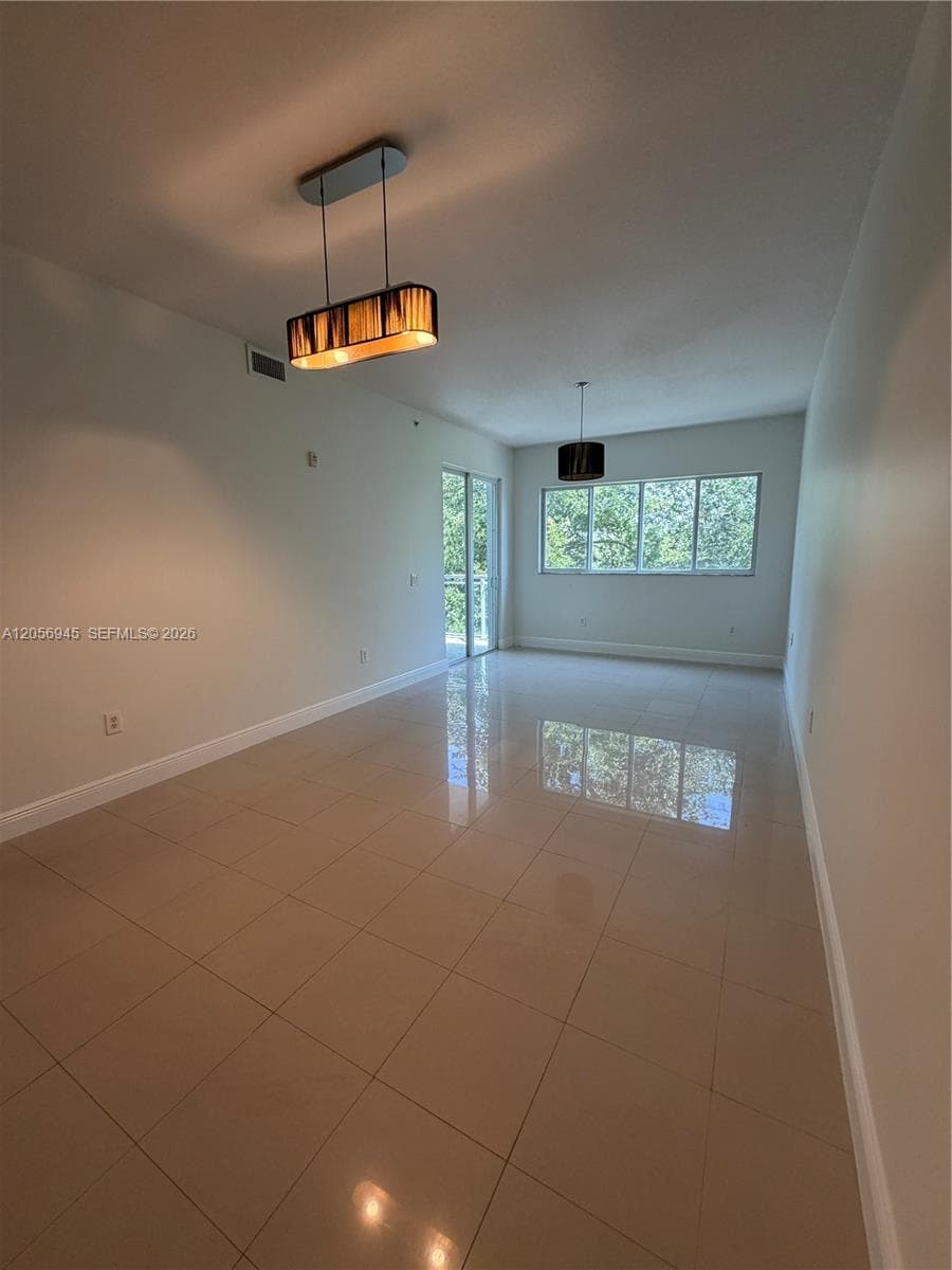 652 NE 63rd St # 404, Miami FL 33138