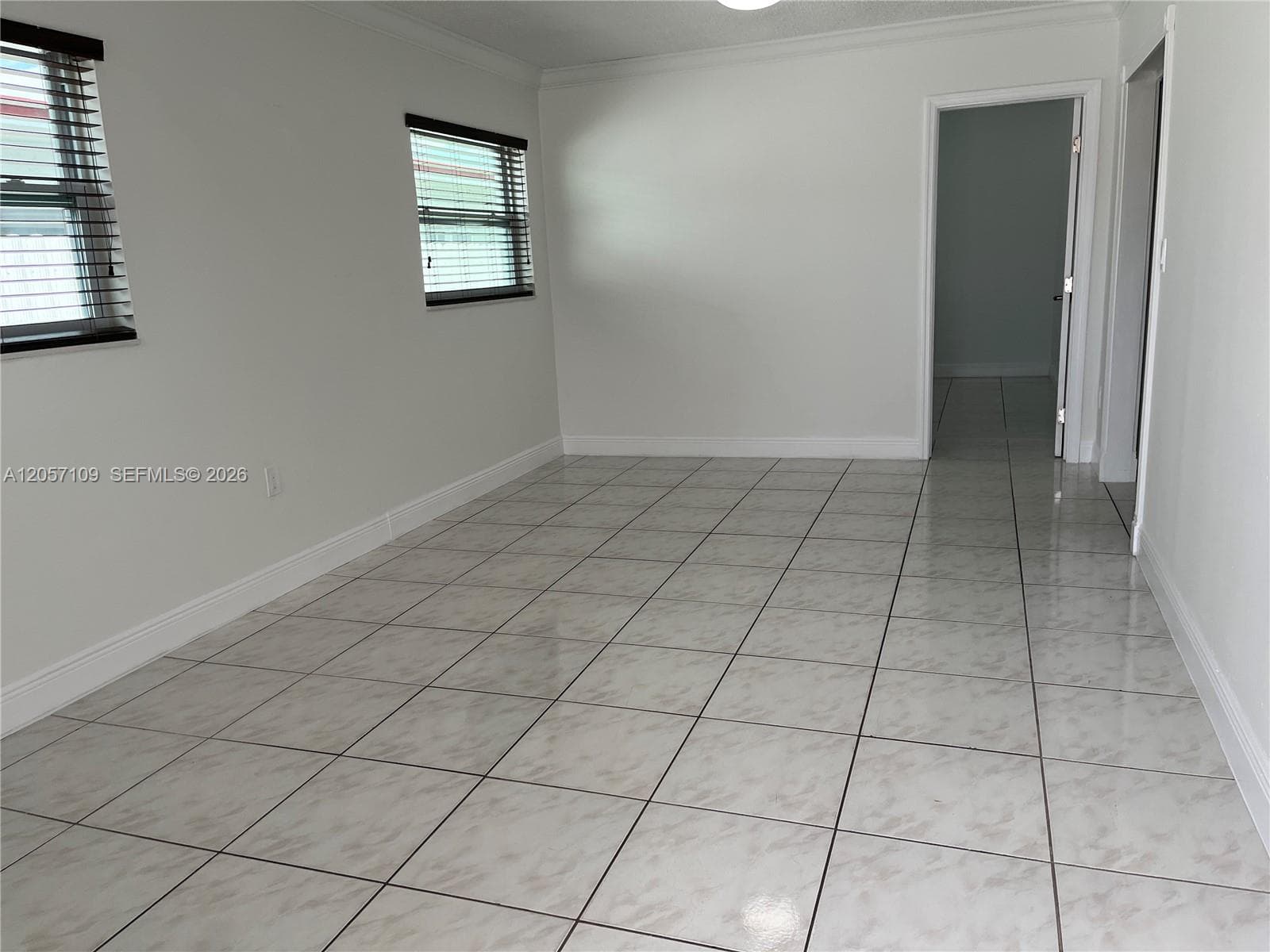 10571 SW 27th St, Miami FL 33165