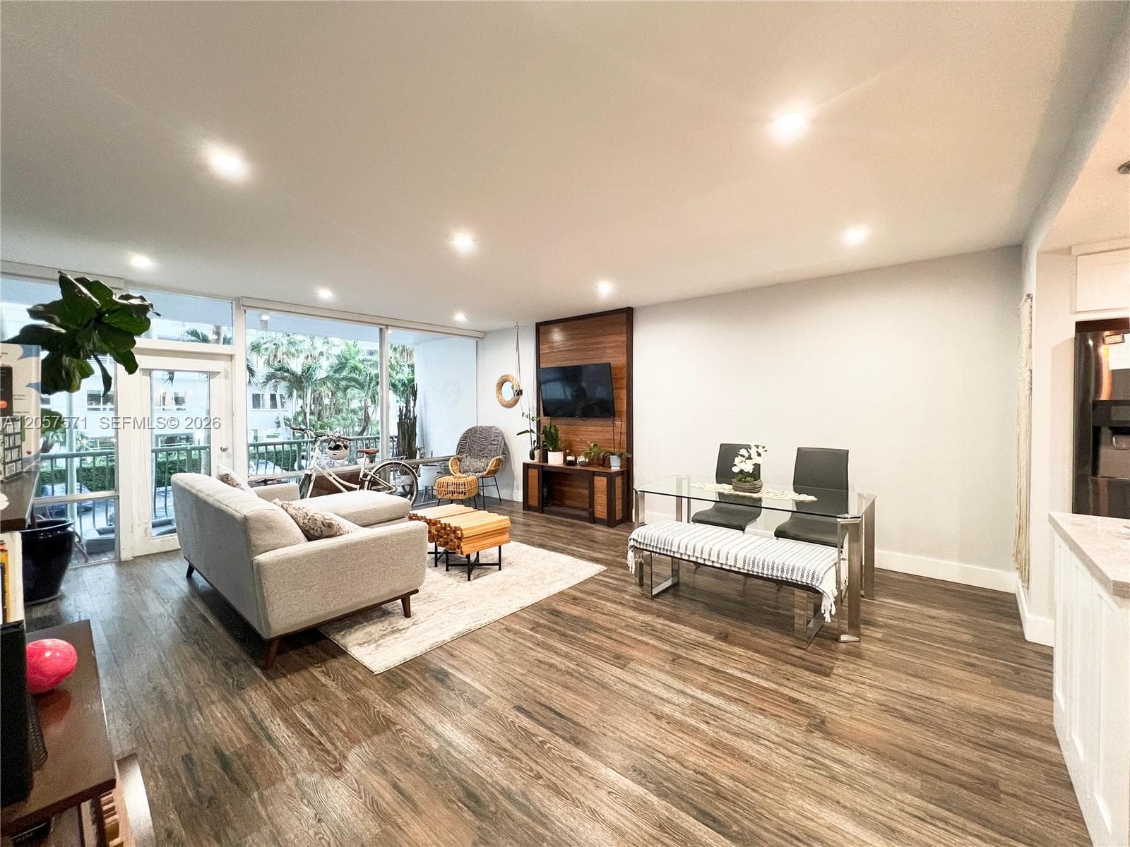 1408 Brickell Bay Dr # 212, Miami FL 33131